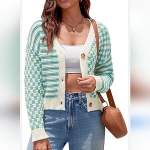 Women's Mint Green and Cream Checkered Knit Cardigan